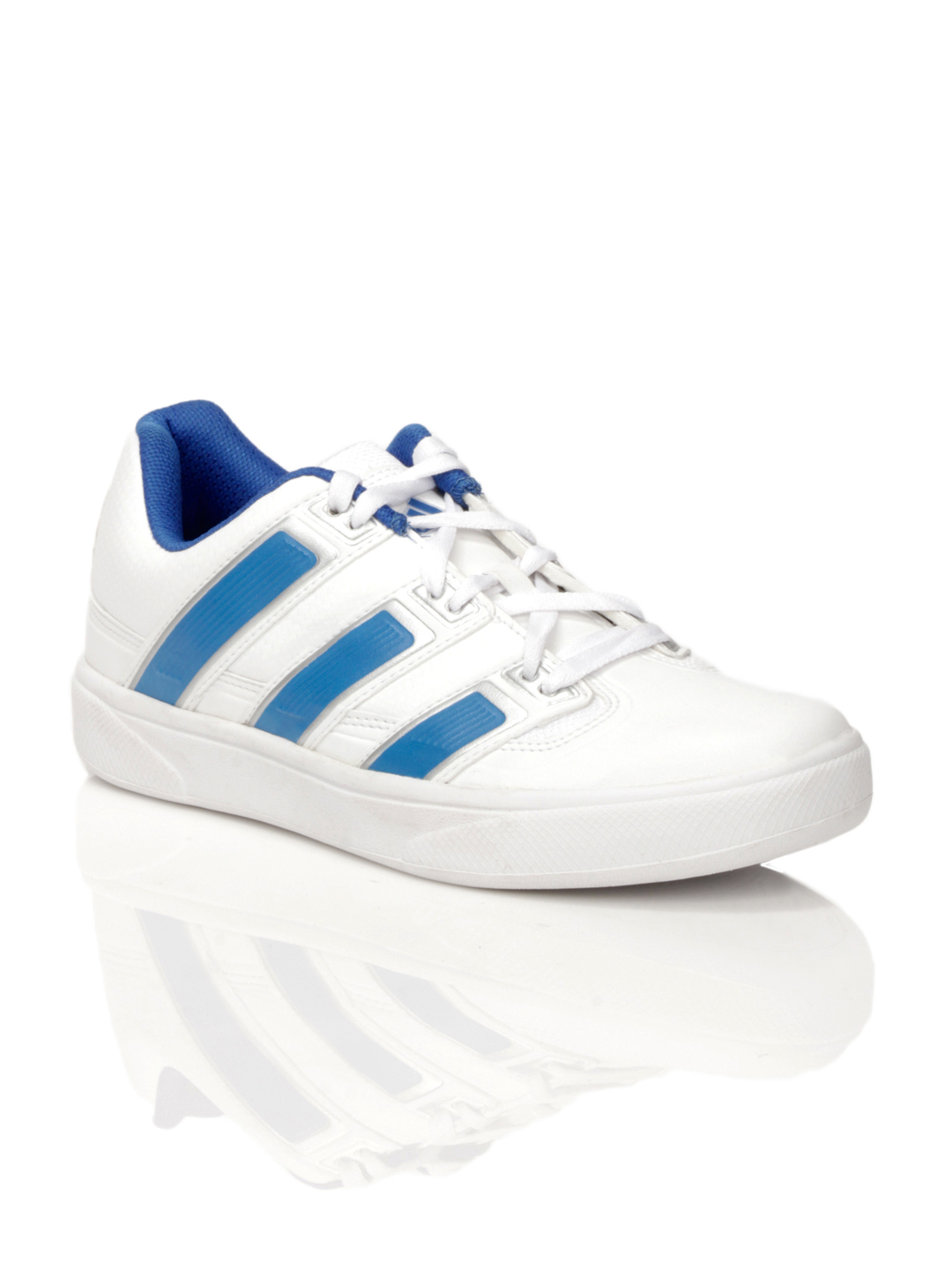 Sports Shoes